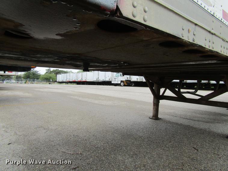 image for item DF3804 2000 Fruehauf dry van trailer