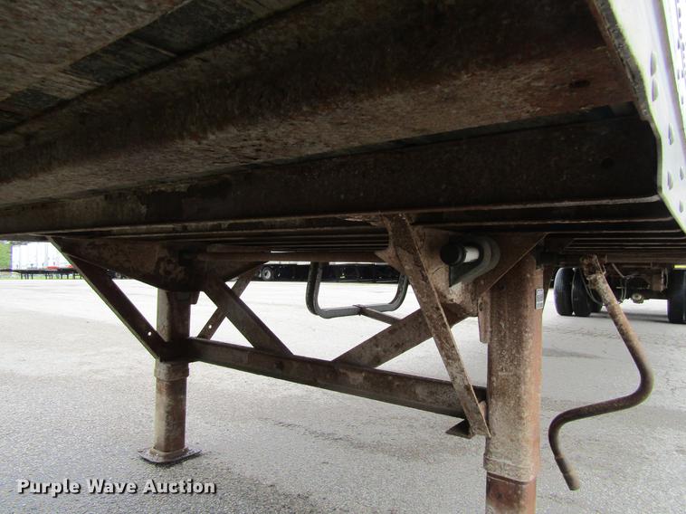 image for item DF3804 2000 Fruehauf dry van trailer