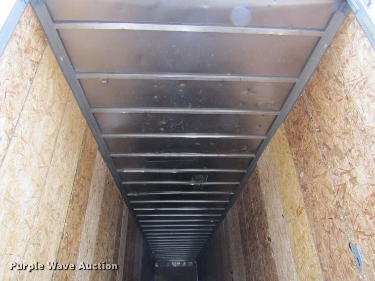 image for item DF3804 2000 Fruehauf dry van trailer