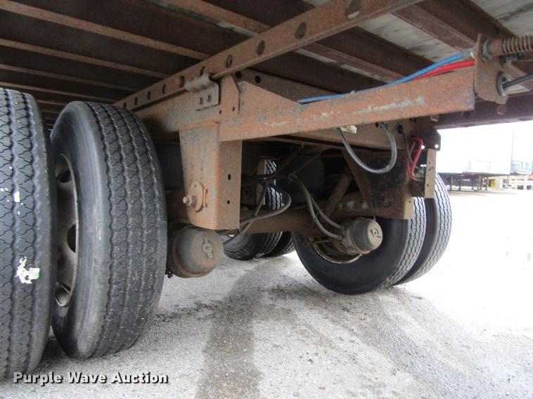 image for item DF3805 2004 Great Dane dry van trailer