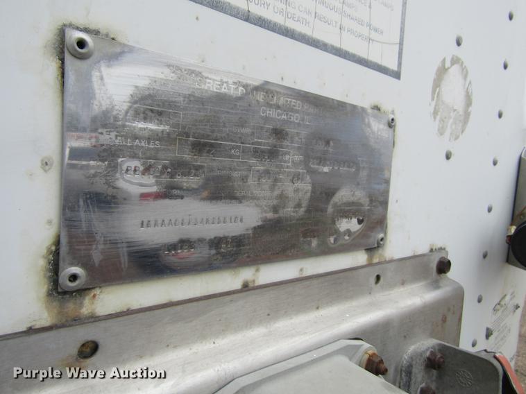 image for item DF3805 2004 Great Dane dry van trailer