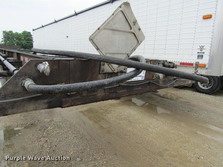 image for item DF3807 2007 Galbreath roll-off double container trailer