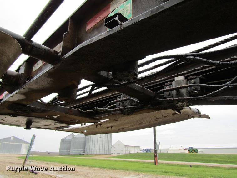 image for item DF3807 2007 Galbreath roll-off double container trailer