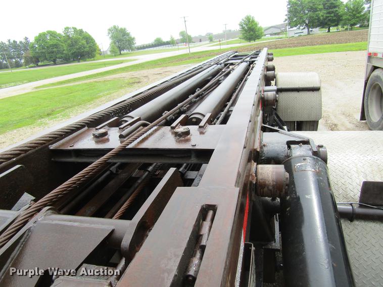 image for item DF3807 2007 Galbreath roll-off double container trailer