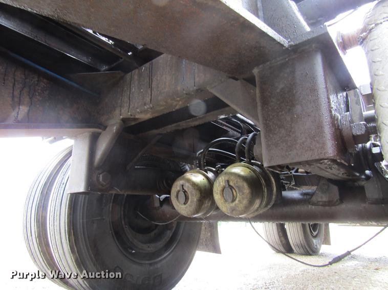 image for item DF3807 2007 Galbreath roll-off double container trailer