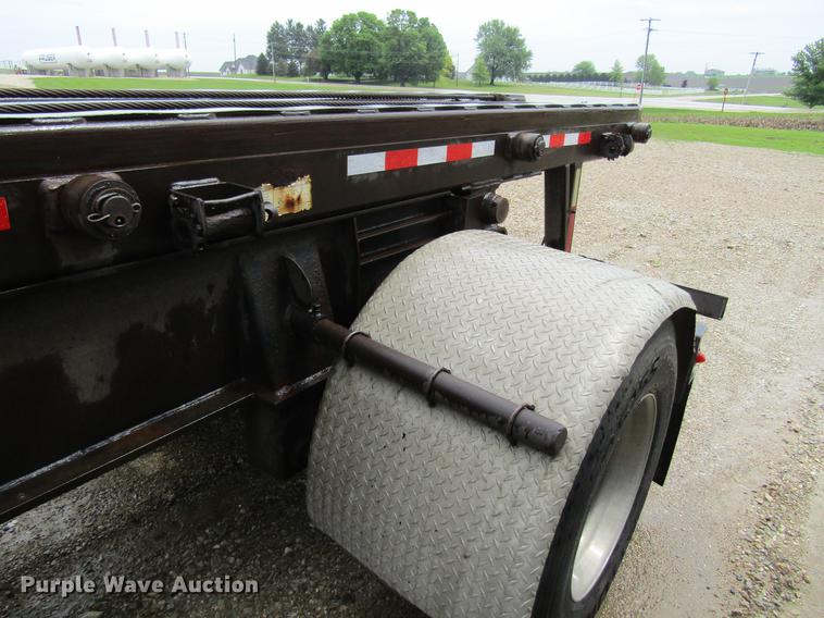 image for item DF3807 2007 Galbreath roll-off double container trailer