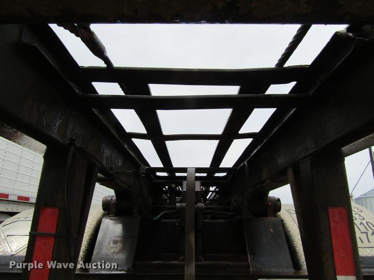 image for item DF3807 2007 Galbreath roll-off double container trailer