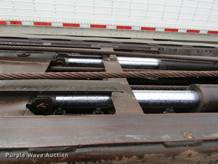 image for item DF3807 2007 Galbreath roll-off double container trailer