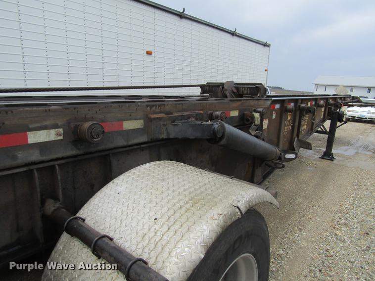 image for item DF3807 2007 Galbreath roll-off double container trailer