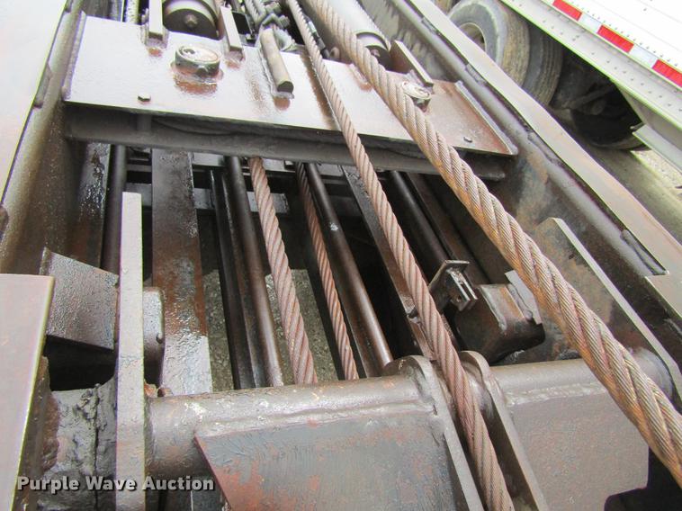 image for item DF3807 2007 Galbreath roll-off double container trailer