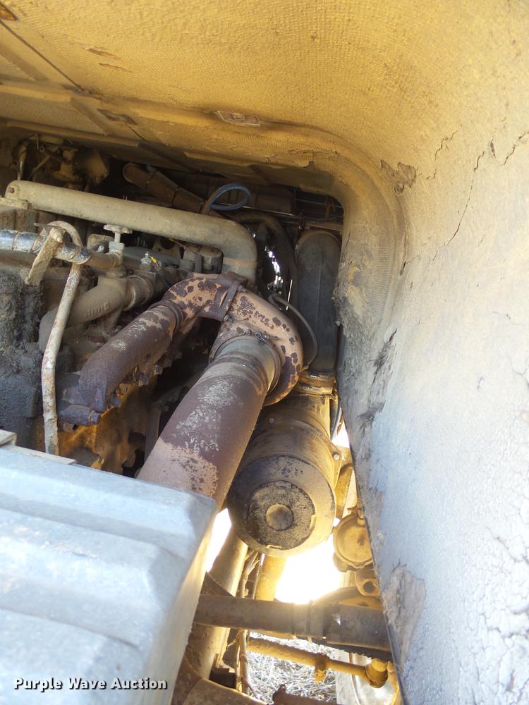 image for item DX9073 1984 International 9670 semi truck