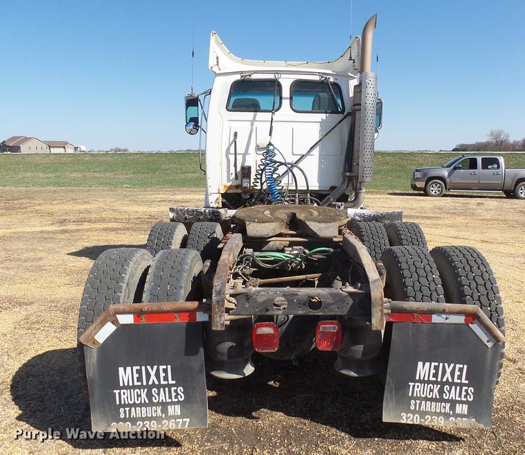 image for item DX9074 1999 Sterling DS-STE semi truck