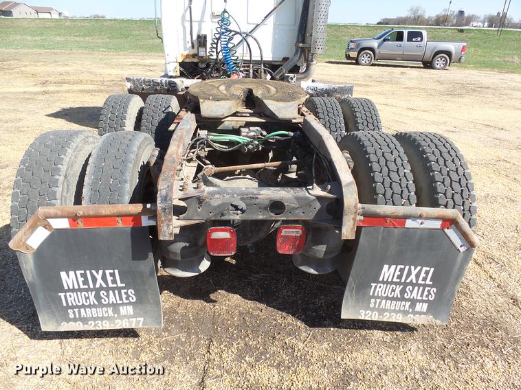 image for item DX9074 1999 Sterling DS-STE semi truck