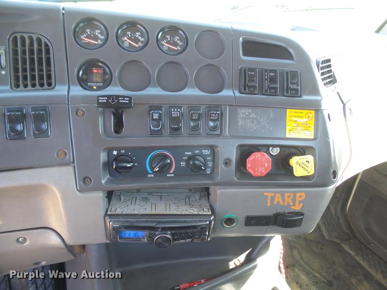 image for item DX9074 1999 Sterling DS-STE semi truck