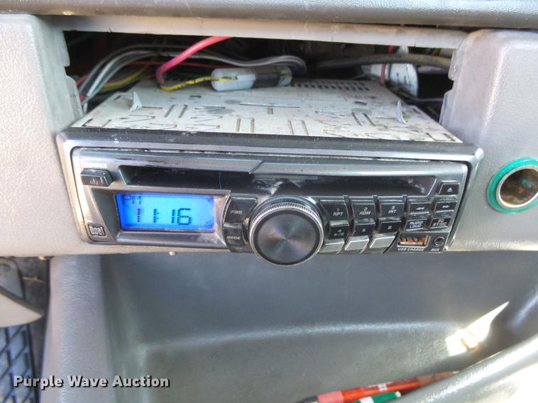 image for item DX9074 1999 Sterling DS-STE semi truck