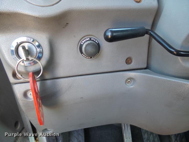 image for item DX9074 1999 Sterling DS-STE semi truck