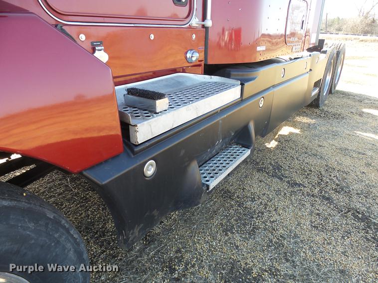 image for item DX9082 2005 Kenworth T600 semi truck