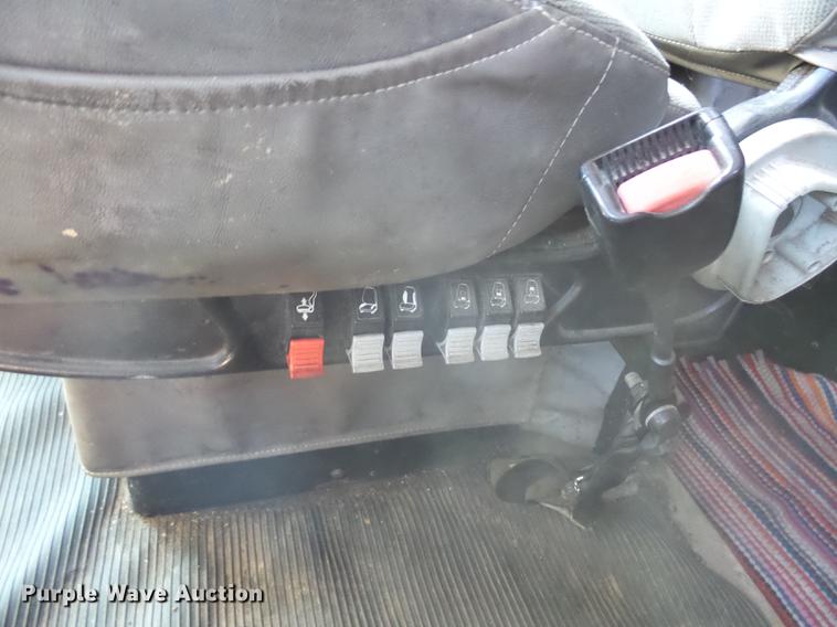 image for item DX9082 2005 Kenworth T600 semi truck