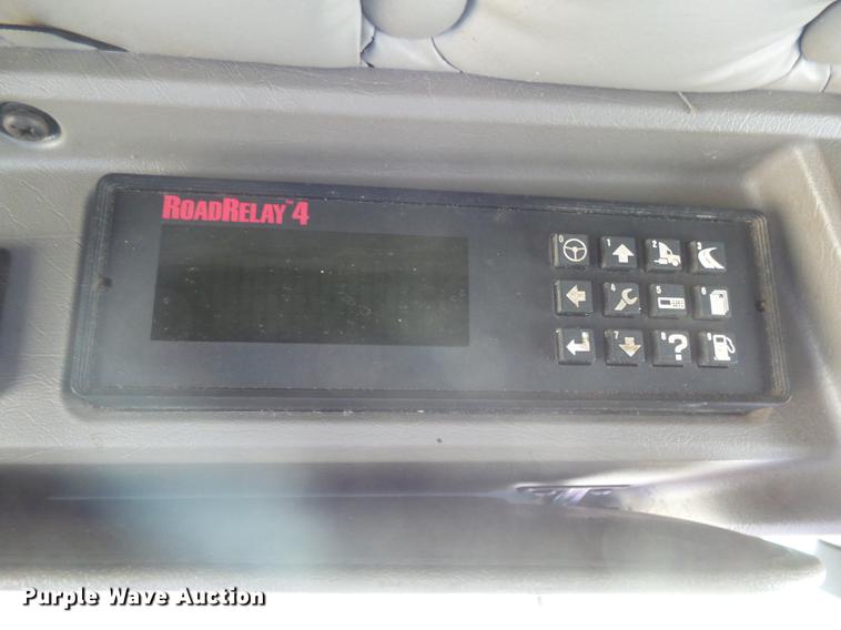 image for item DX9082 2005 Kenworth T600 semi truck