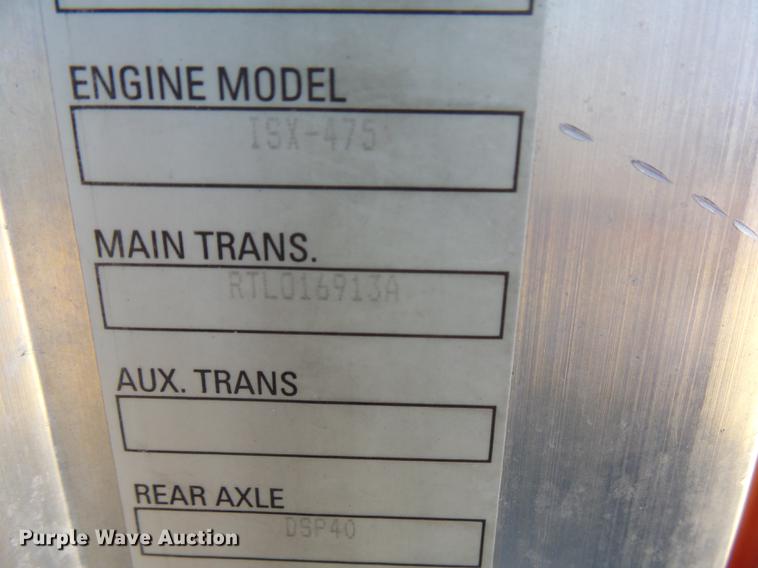 image for item DX9082 2005 Kenworth T600 semi truck