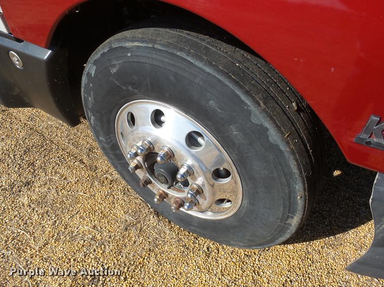 image for item DX9082 2005 Kenworth T600 semi truck