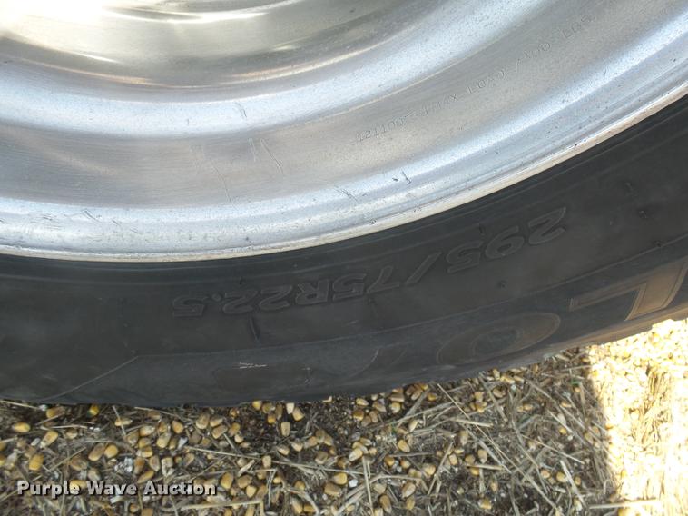 image for item DX9082 2005 Kenworth T600 semi truck