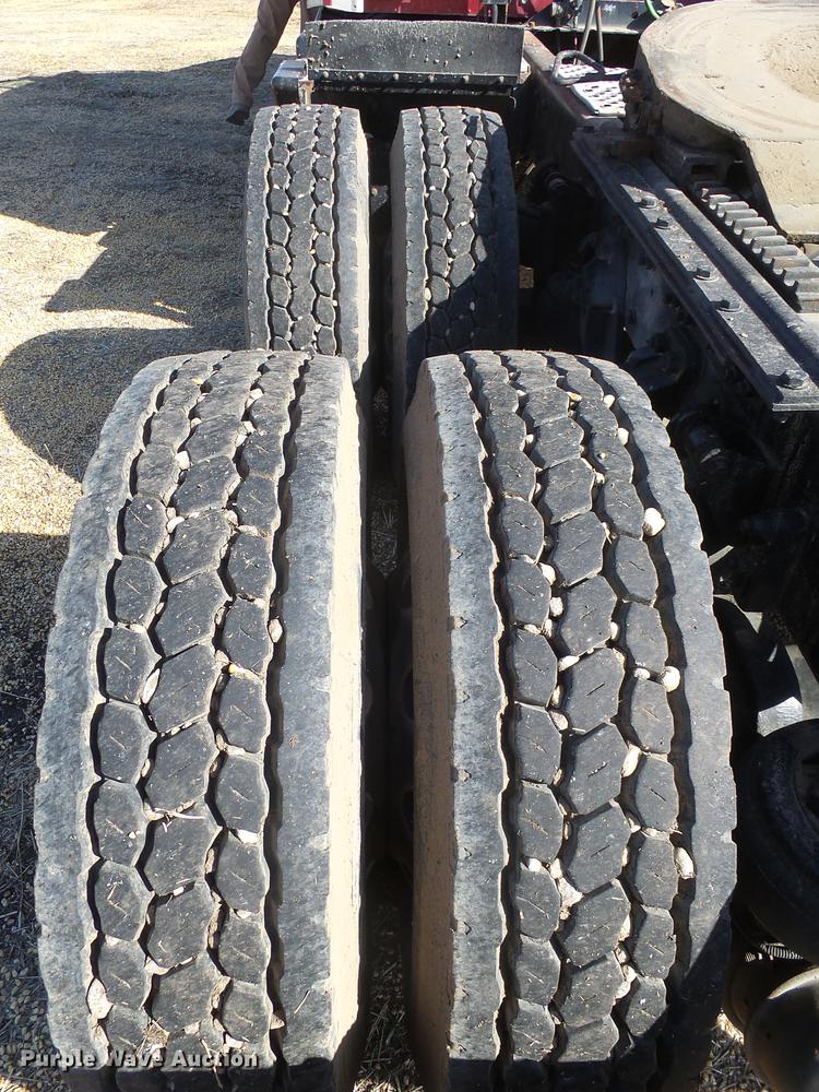 image for item DX9082 2005 Kenworth T600 semi truck