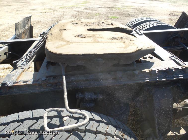 image for item DX9083 2007 Freightliner FLD132 XL Classic semi truck