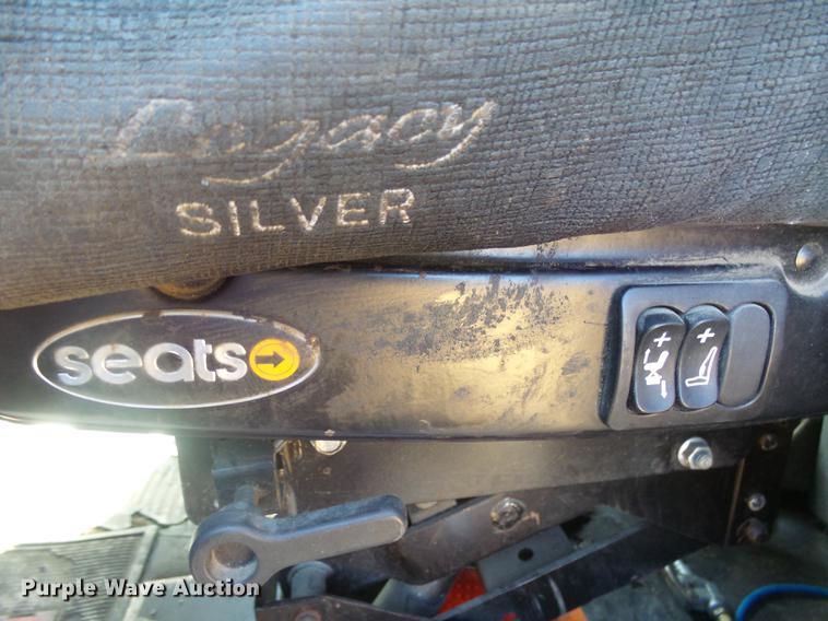 image for item DX9083 2007 Freightliner FLD132 XL Classic semi truck