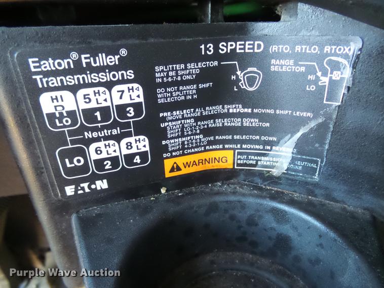 image for item DX9083 2007 Freightliner FLD132 XL Classic semi truck