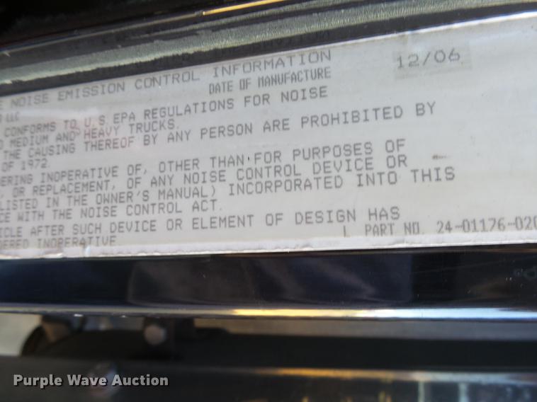 image for item DX9083 2007 Freightliner FLD132 XL Classic semi truck