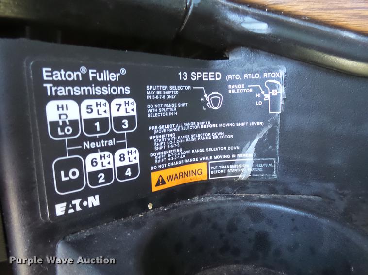 image for item DX9083 2007 Freightliner FLD132 XL Classic semi truck