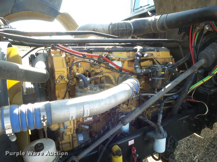 image for item DX9083 2007 Freightliner FLD132 XL Classic semi truck