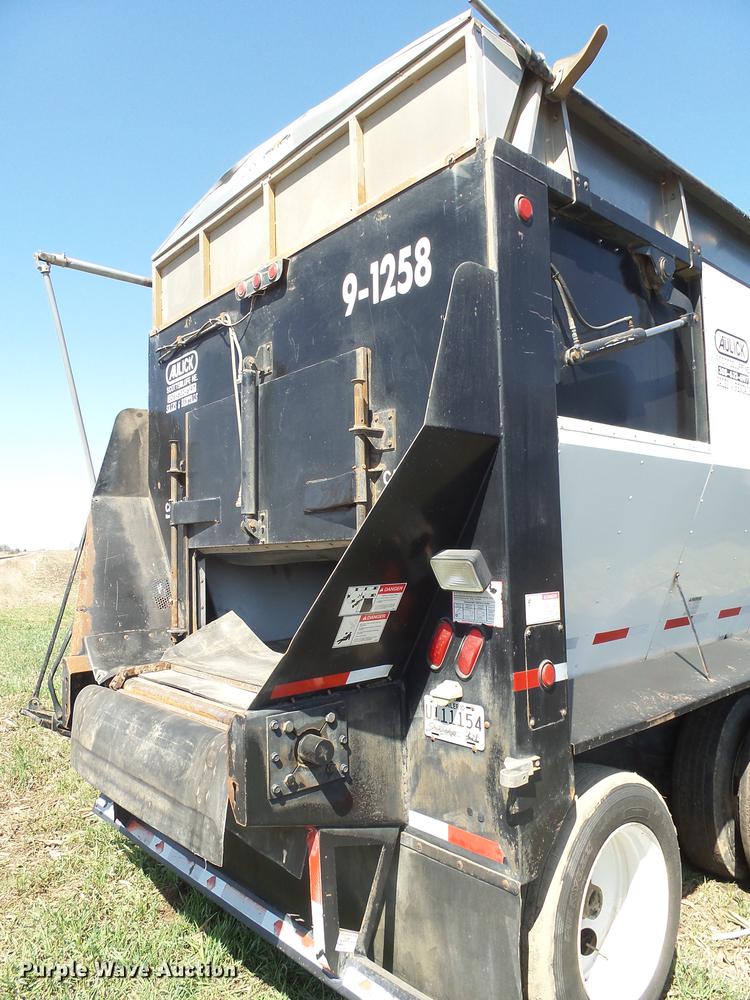 image for item DX9085 2009 Aulick 9-1258 live bottom trailer