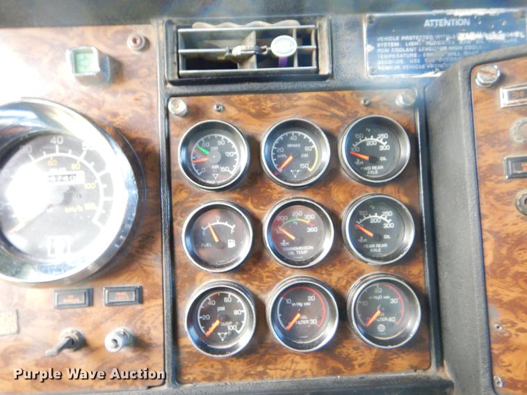 image for item EI9099 1996 Kenworth W900 semi truck