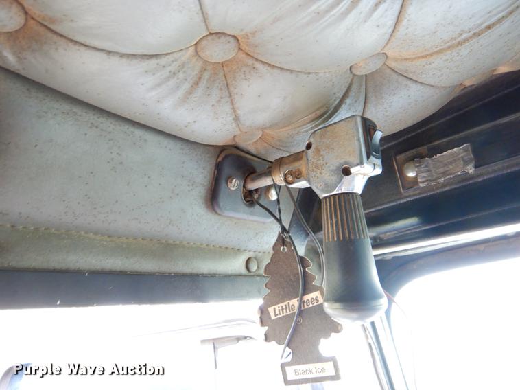 image for item EI9099 1996 Kenworth W900 semi truck