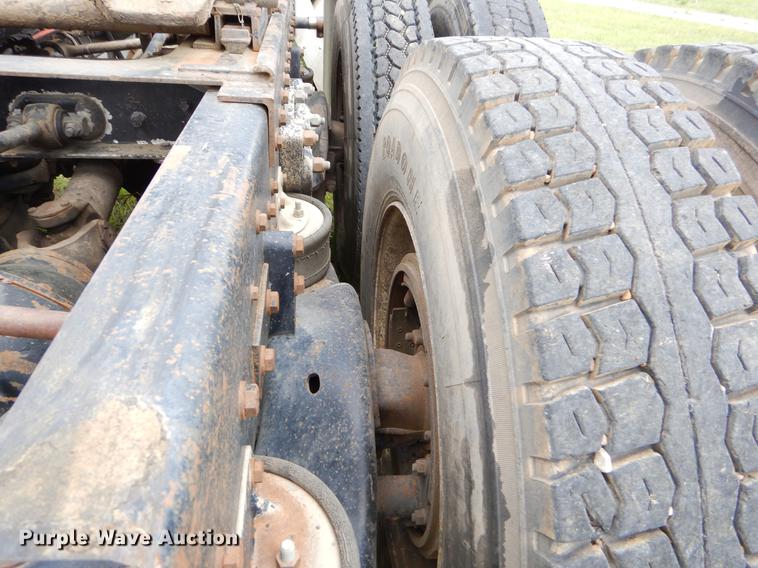 image for item EI9099 1996 Kenworth W900 semi truck