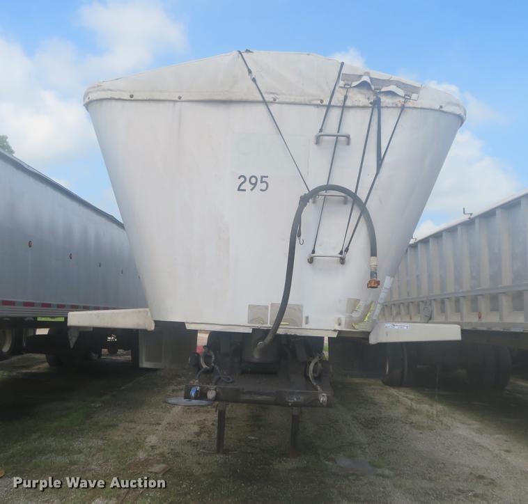 image for item EJ9606 1994 CMC SV-102 end dump trailer