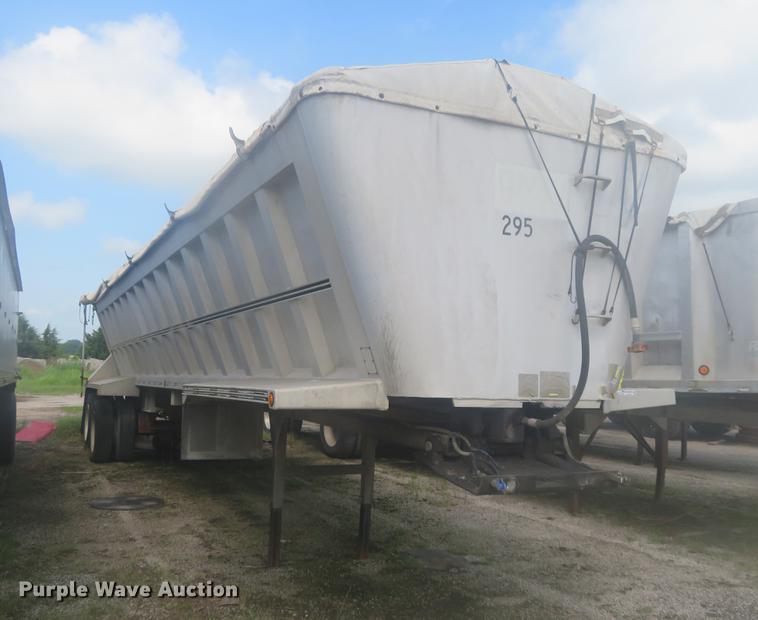 image for item EJ9606 1994 CMC SV-102 end dump trailer