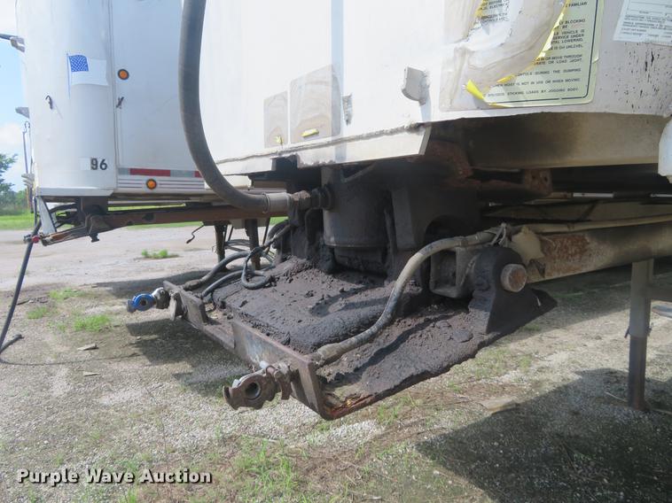 image for item EJ9606 1994 CMC SV-102 end dump trailer