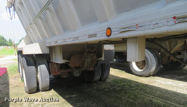 image for item EJ9606 1994 CMC SV-102 end dump trailer