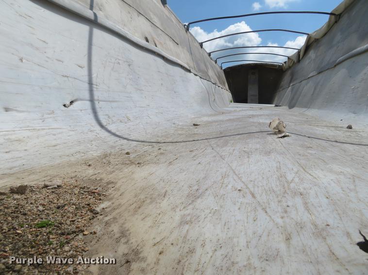 image for item EJ9606 1994 CMC SV-102 end dump trailer