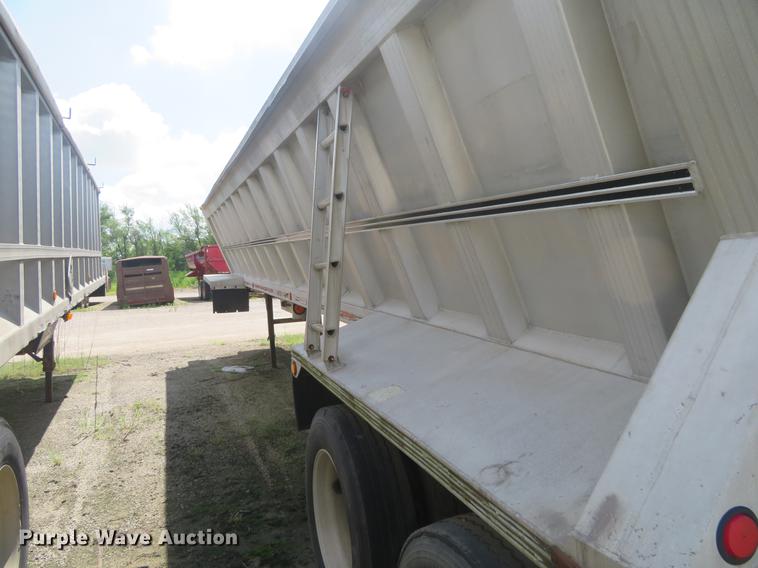 image for item EJ9606 1994 CMC SV-102 end dump trailer