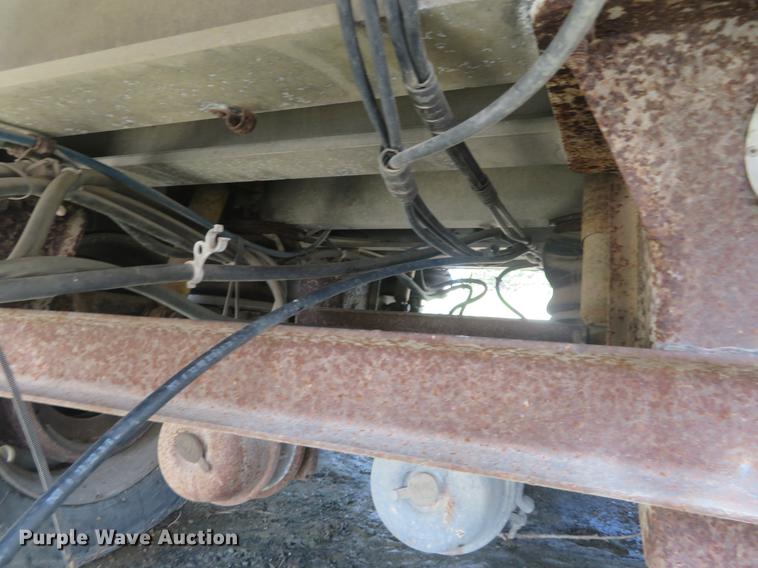 image for item EJ9606 1994 CMC SV-102 end dump trailer