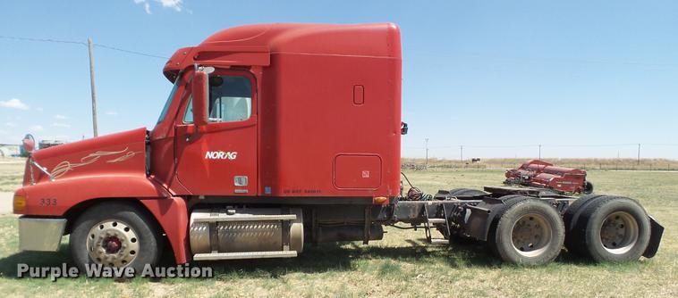 image for item EN9580 2003 Freightliner Century Class semi truck