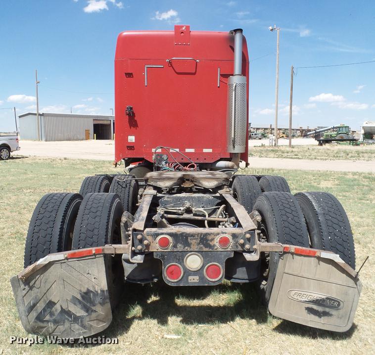 image for item EN9580 2003 Freightliner Century Class semi truck