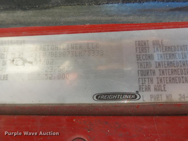 image for item EN9580 2003 Freightliner Century Class semi truck