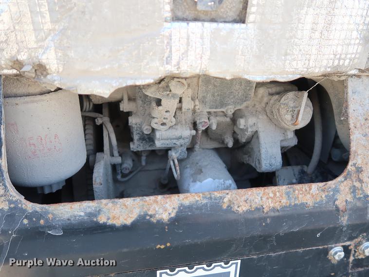 image for item EP9346 2010 Kenworth T660 semi truck