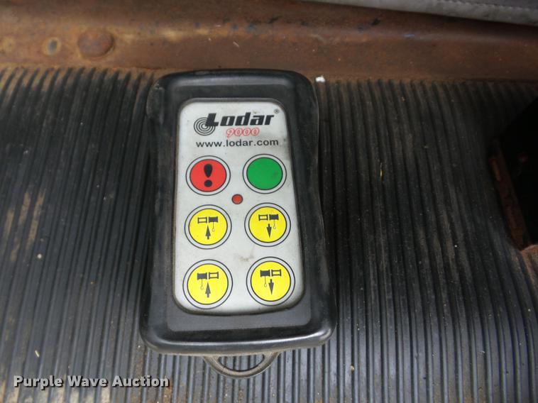 image for item J8512 1994 Freightliner FLD120 tow truck