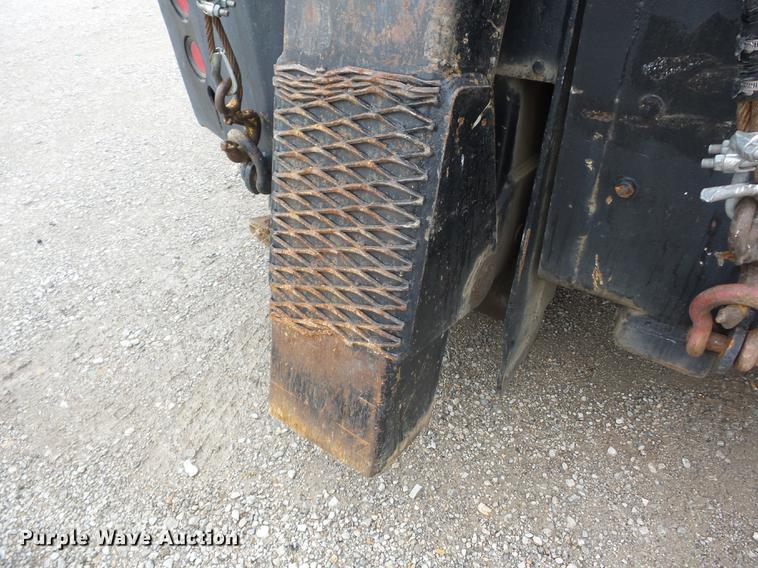 image for item J8512 1994 Freightliner FLD120 tow truck